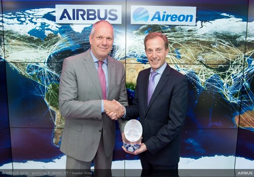 Evert Dudok, Executive Vice President Airbus Defence and Space and Don Thoma, CEO of Aireon at Farnborough Airshow