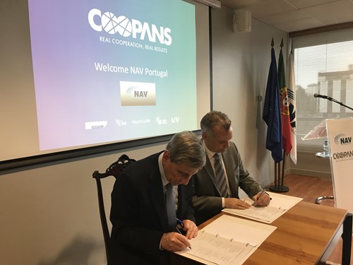 Jorge Ponce Leão, President of NAV Portugal and Thomas Hoffmann COO of Austro Control and Chairman of the COOPANS Alliance Board at the signing ceremony on March 14 in Lisbon