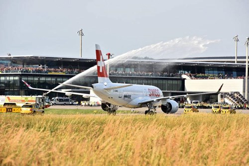 World first commercial CS100 flight from SWISS uses EGNOS to land at Paris Charles de Gaulle