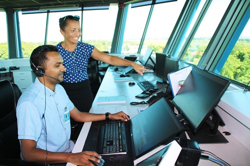 Air-Traffic-Controllers-Stanley-Prakash-and-Jackie-Tabua-using-the-new-Aurora-ATM-system-in-the-Nadi-Tower