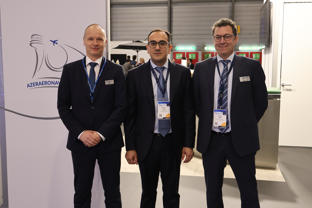 Farhan Guliyev (Direktor, AZANS), David Wolff (CEO, UFA) and Andreas Pötzsch (Managing Director, DAS) were pleased to sign the joint new project in person on 8 March at Airspace World in Geneva.