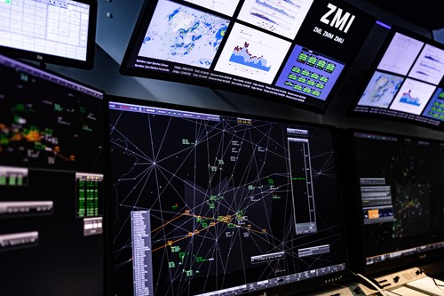 ENAIRE's iFOCUCS project. The Government authorises the installation of 132 new air controller positions with cutting-edge technology for 43 million euros.