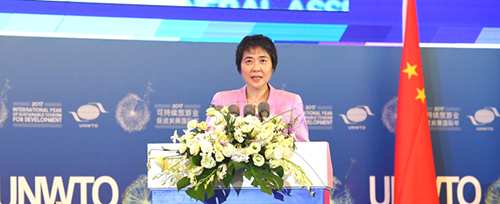 ICAO Secretary General Dr. Fang Liu highlighted the prominent synergies between States’ levels of aviation development and their ability to optimize the economic benefits of travel and tourism during her introductory address yesterday to the United Nations World Tourism Organization (UNWTO) 22nd General Assembly, held this year in Chengdu, China