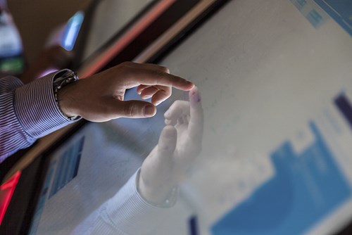 INDRA, THE FIRST COMPANY IN THE AIR TRAFFIC AND DEFENCE SECTOR TO ACCREDIT THE MAXIMUM QUALITY OF ITS SYSTEMS ACCORDING TO THE NEW CMMI LEVEL 5 MODEL INDRA, THE FIRST COMPANY IN THE AIR TRAFFIC AND DEFENCE SECTOR TO ACCREDIT THE MAXIMUM QUALITY OF ITS SYSTEMS ACCORDING TO THE NEW CMMI LEVEL 5 MODEL