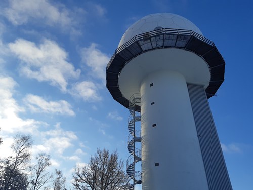 During recent months, a group of LFV engineers has been undergoing training to operate and maintain the 3D radar that Indra has set up in Vissefjärda During recent months, a group of LFV engineers has been undergoing training to operate and maintain the 3D radar that Indra has set up in Vissefjärda