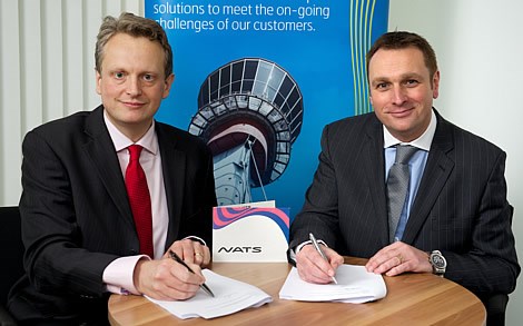 Fergus Cusden, Head of NATS Consultancy and Derek Provan, Director of Airside Operations, HAL formalise the contract