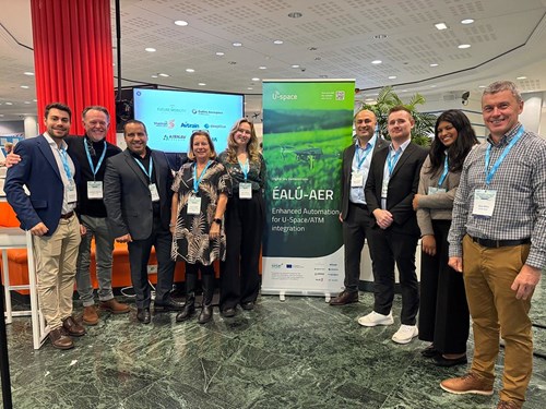 A dedicated exhibition area allowed participants to experience the technological achievements of the demonstrators.