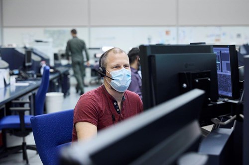 Swiss Air Force test approaches at Zurich Airport guided for the first time by military air traffic controllers from operations centre in Dübendorf