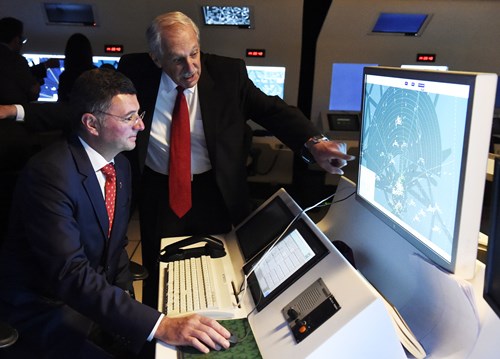 Jörg Leichtfried, Federal Minister for Transport, Innovation, and Technology, visits Mexican air traffic control - 1,000 air traffic controller working positions already 'made by FRQUENTIS'